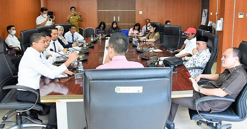 Komisi 3 DPRD Medan saat Rapat Dengar Pendapat (RDP).