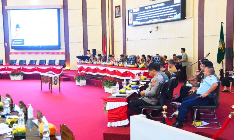 Rapat Paripurna DPRD Kota Medan tentang Penyampaian Laporan Hasil Pembahasan P.APBD, Pendapat Fraksi-Fraksi DPRD Kota Medan dan Penandatanganan/Pengambilan Keputusan DPRD Kota Medan sekaligus Persetujuan Bersama DPRD Kota Medan dengan Kepala Daerah atas Ranperda Kota Medan tentang P-APBD Kota Medan Tahun Anggaran 2023, Gedung DPRD Kota Medan, Jalan Kapten Maulana Lubis, Medan, Selasa (19/09/2023).