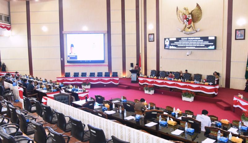 Paripurna Pengesahan Kode Etik DPRD Kota Medan di Gedung DPRD Kota Medan, Senin (9/10/2023).